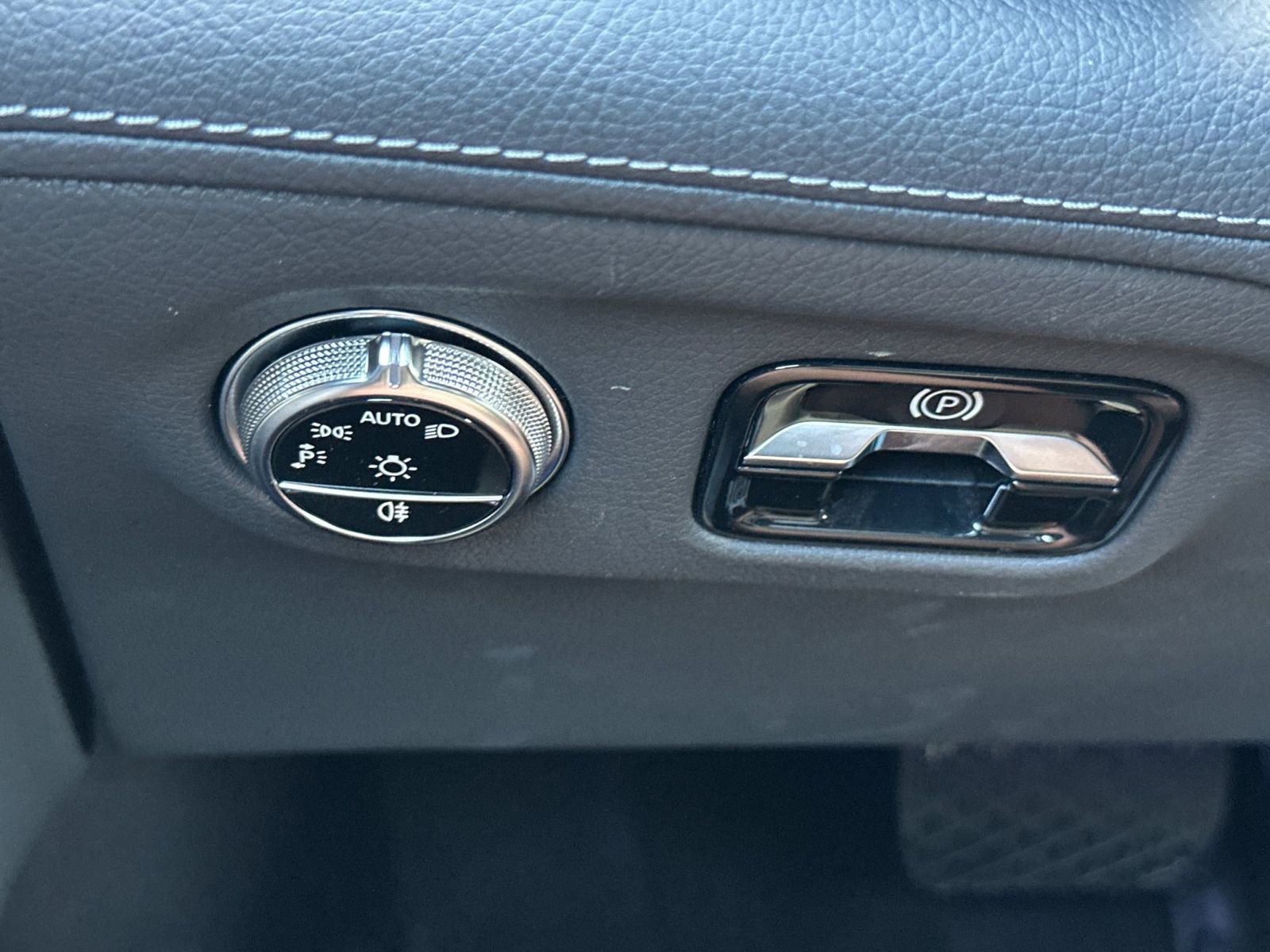 Certified 2023 Mercedes-Benz EQS 580 4MATIC Sedan image 32