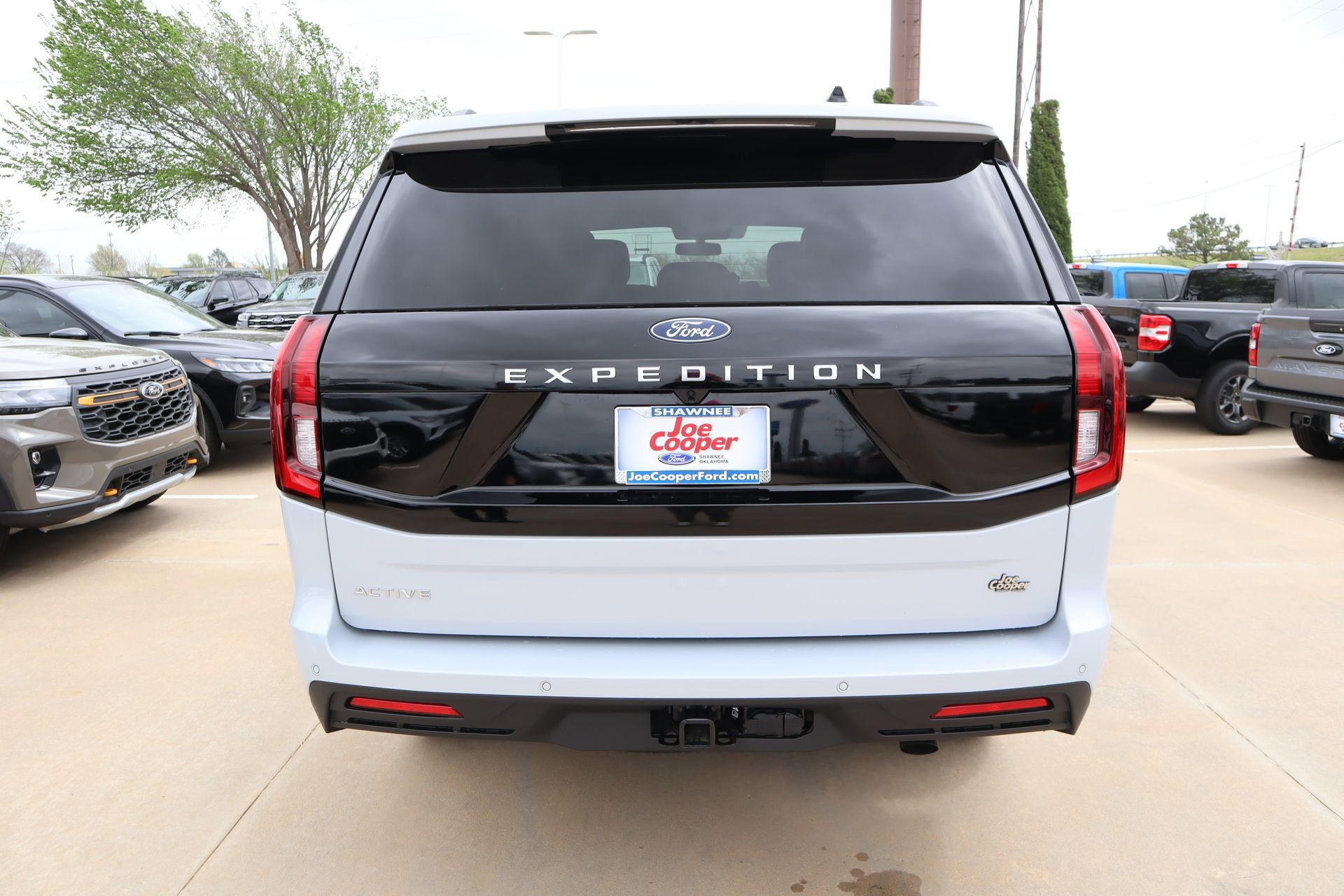 New 2026 Ford Expedition Active AWD/4WD image 25