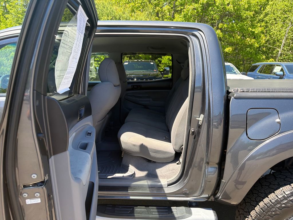 Used 2010 Toyota Tacoma 4x4 Double Cab image 18