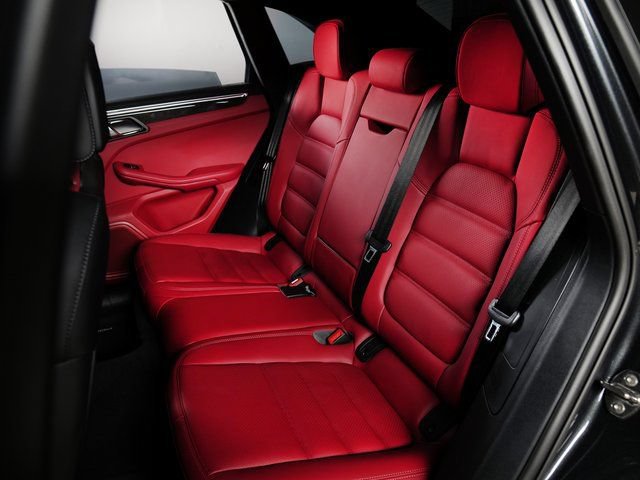 Certified 2025 Porsche Macan S AWD/4WD image 13