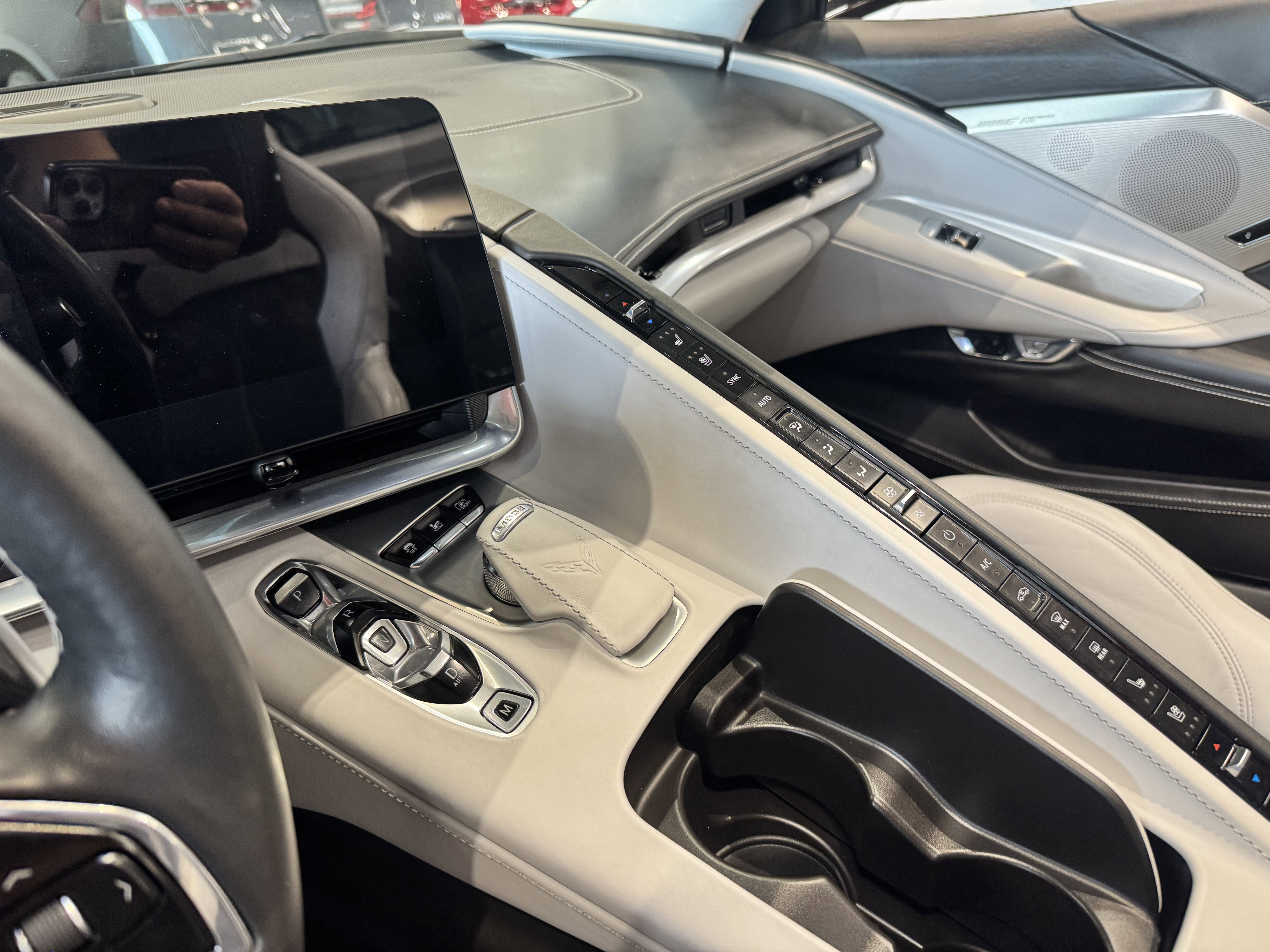 Used 2022 Chevrolet Corvette Stingray Premium Conv w/ Z51 Performance Package image 12