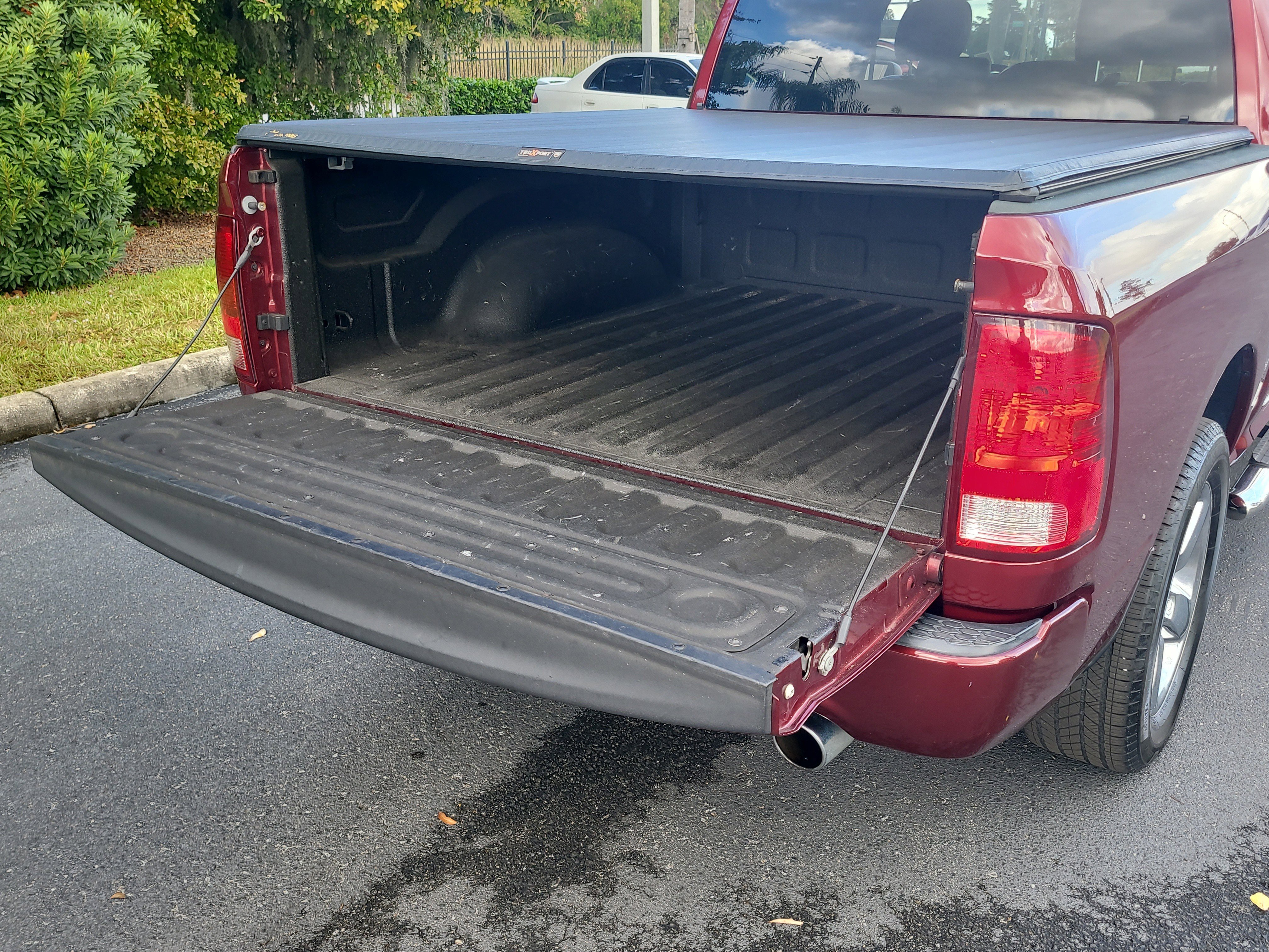 Used 2018 RAM 1500 Express w/ Express Value Package image 11