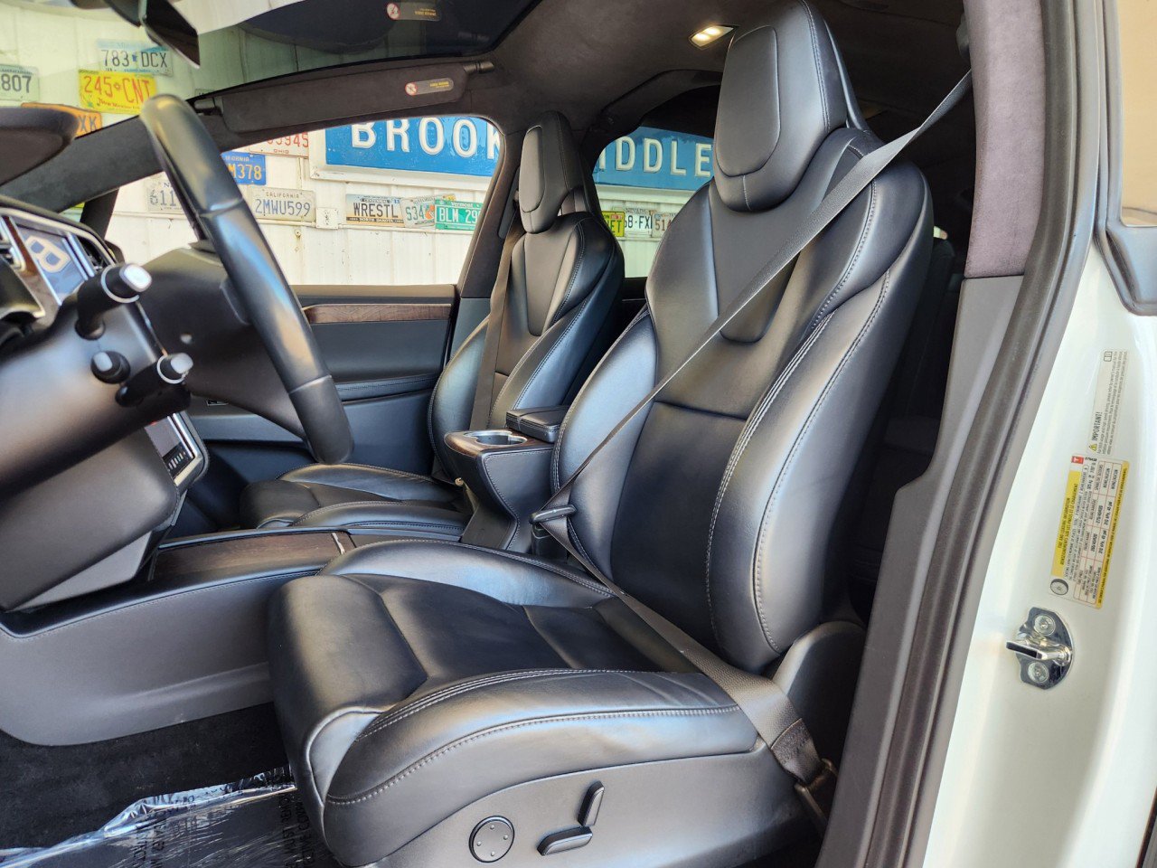 Used 2017 Tesla Model X 100D AWD/4WD image 4