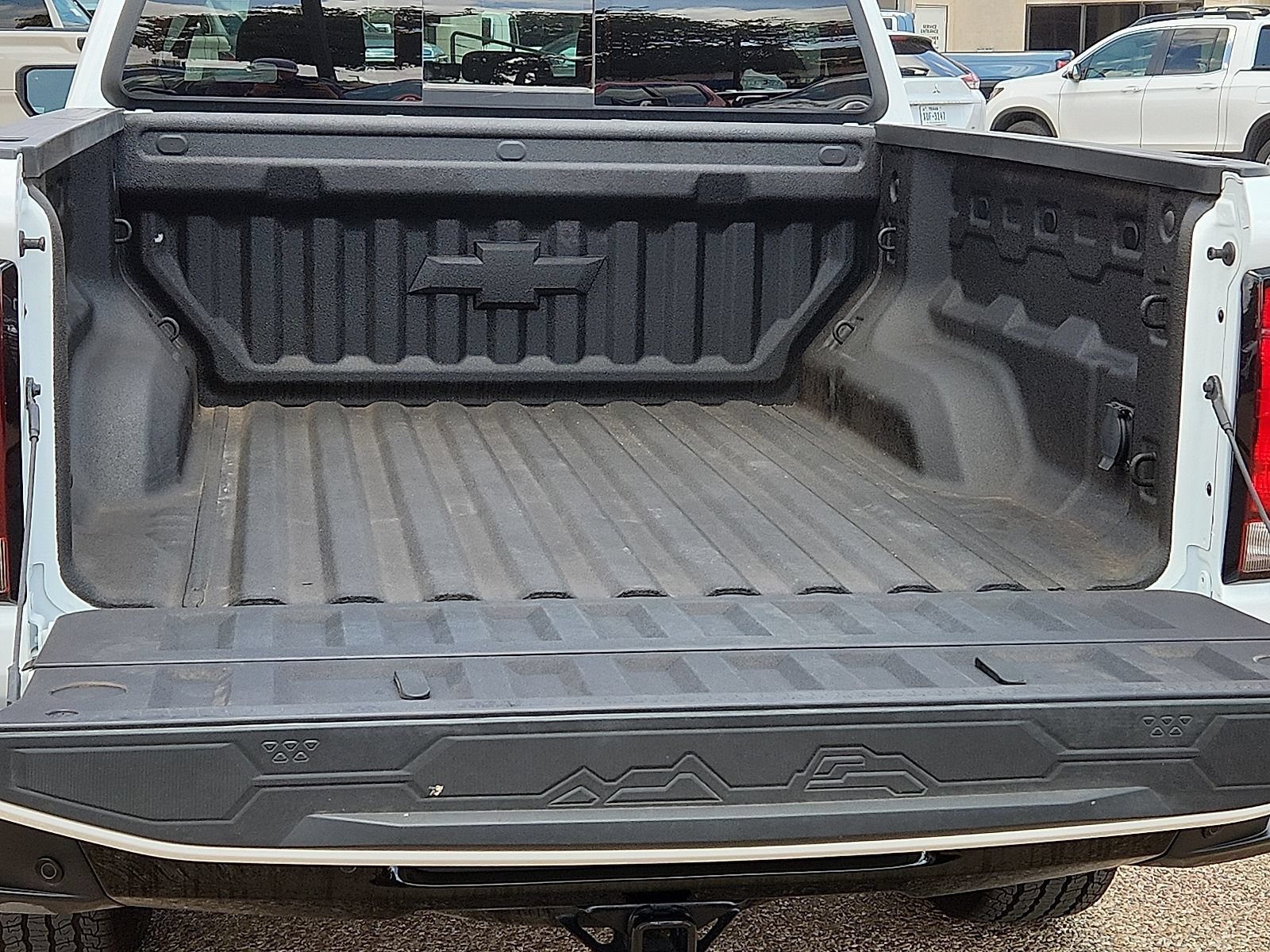 Used 2024 Chevrolet Colorado Z71 w/ Z71 Convenience Package 2 AWD/4WD image 10