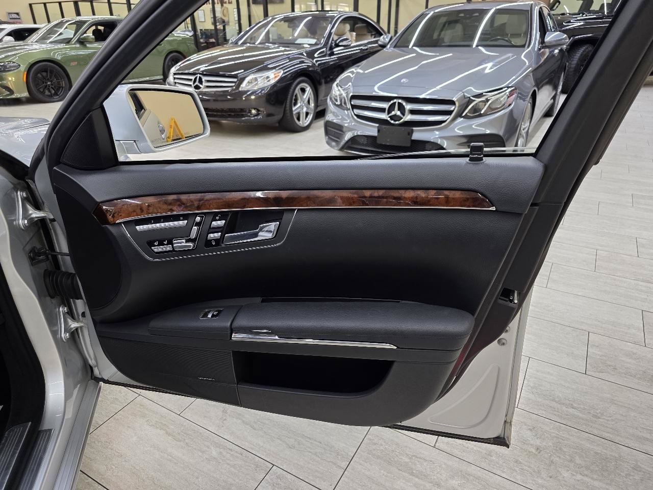 Used 2010 Mercedes-Benz S 550 image 41