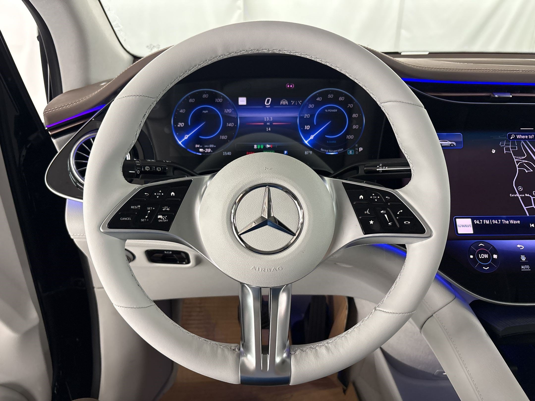 New 2026 Mercedes-Benz EQE 320 4MATIC SUV image 17