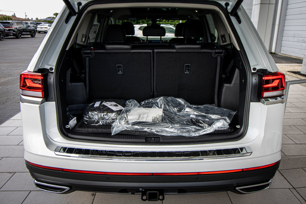 New 2026 Volkswagen Atlas SE FWD image 19