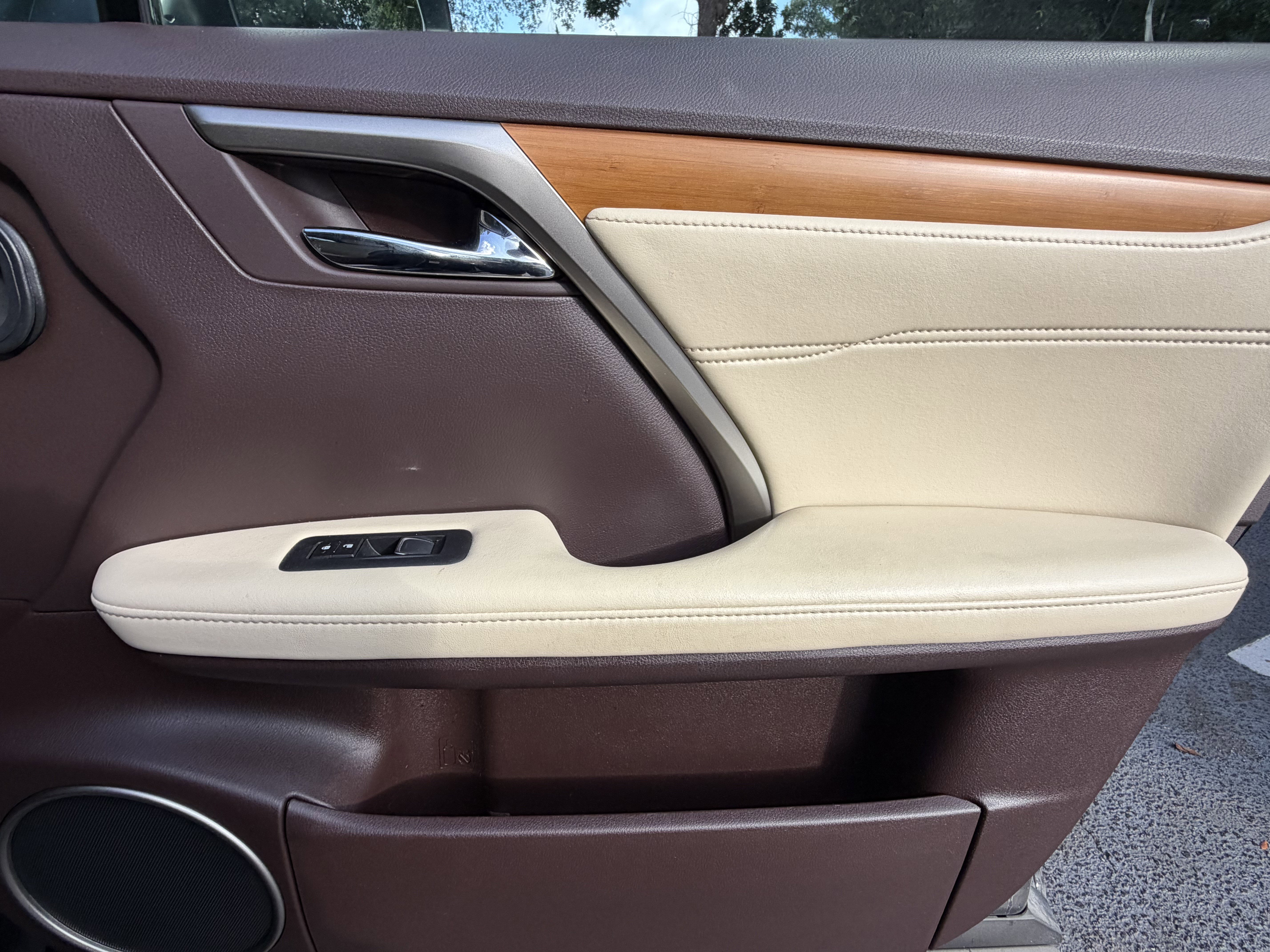 Used 2019 Lexus RX 350 FWD w/ Navigation Package image 44