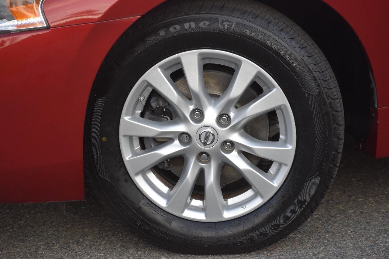 Used 2014 Nissan Altima 2.5 S w/ Sport Value Package image 32