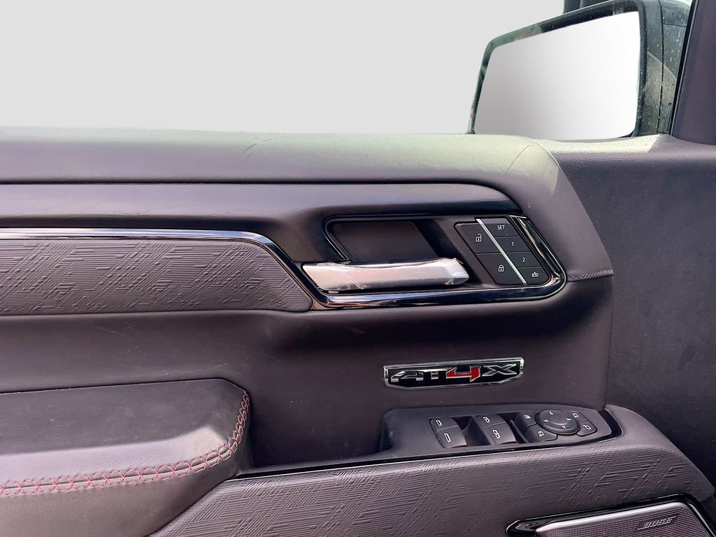 Used 2024 GMC Sierra 1500 AT4X image 9