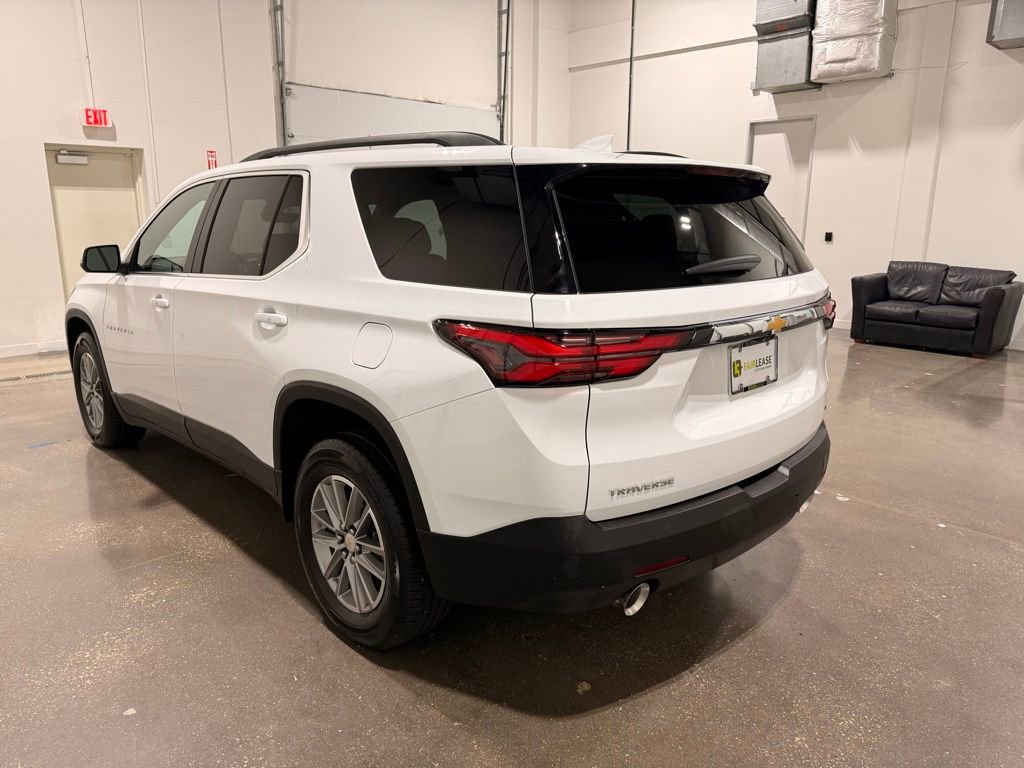 Used 2023 Chevrolet Traverse LT image 7