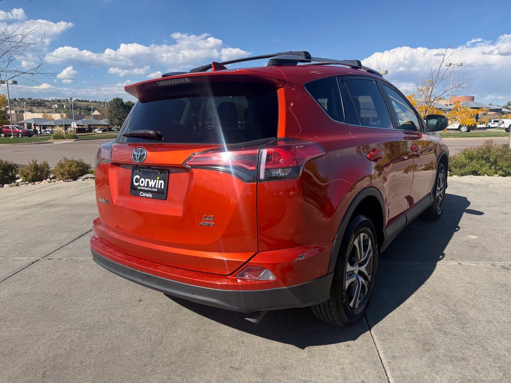 Used 2016 Toyota RAV4 LE AWD/4WD image 8