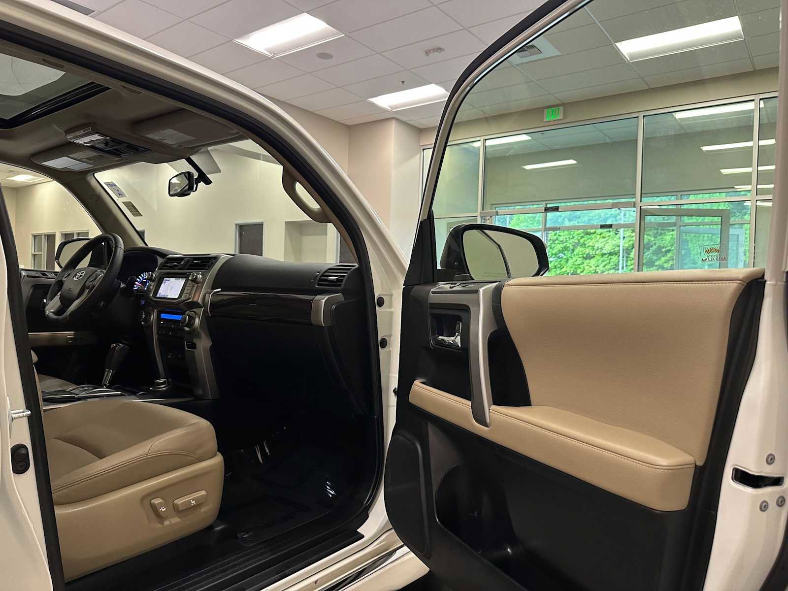 Used 2019 Toyota 4Runner Limited AWD/4WD image 29