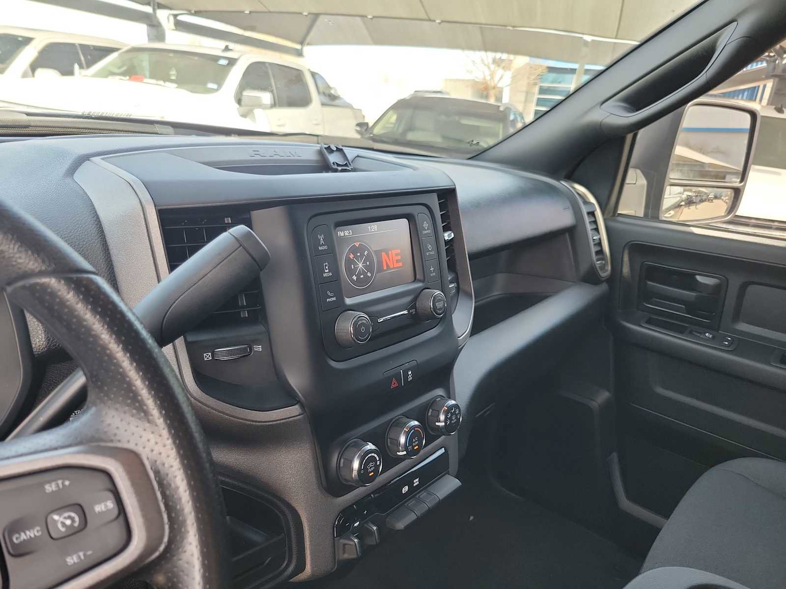 Used 2024 RAM 2500 Tradesman w/ Chrome Appearance Group image 20