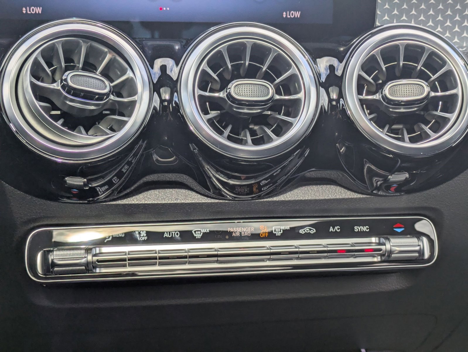 Certified 2026 Mercedes-Benz GLB 250 4MATIC image 14