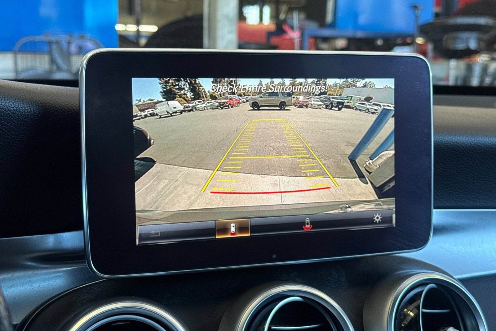 Used 2018 Mercedes-Benz GLC 350e 4MATIC image 26