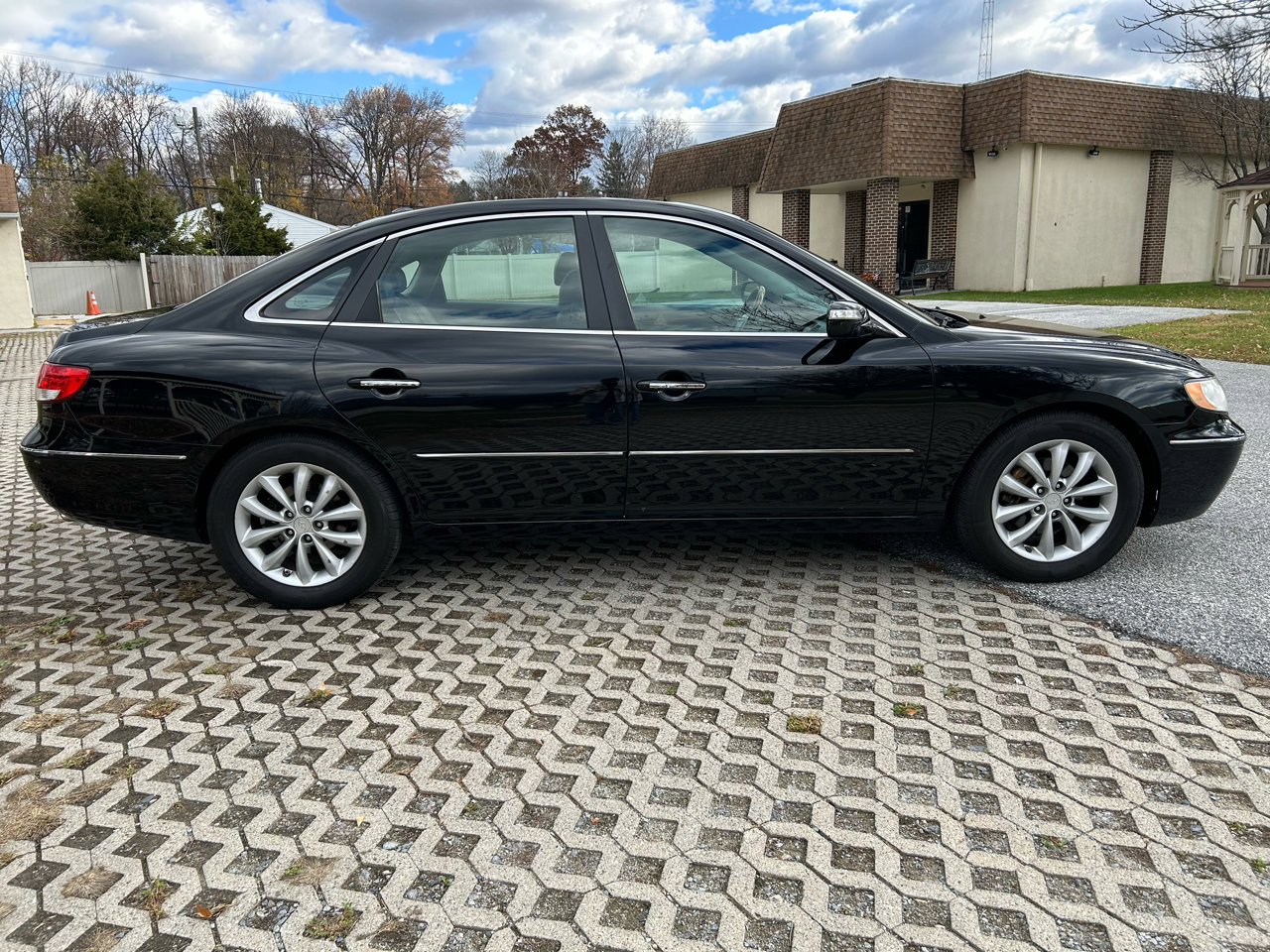 Used 2008 Hyundai Azera Limited image 4