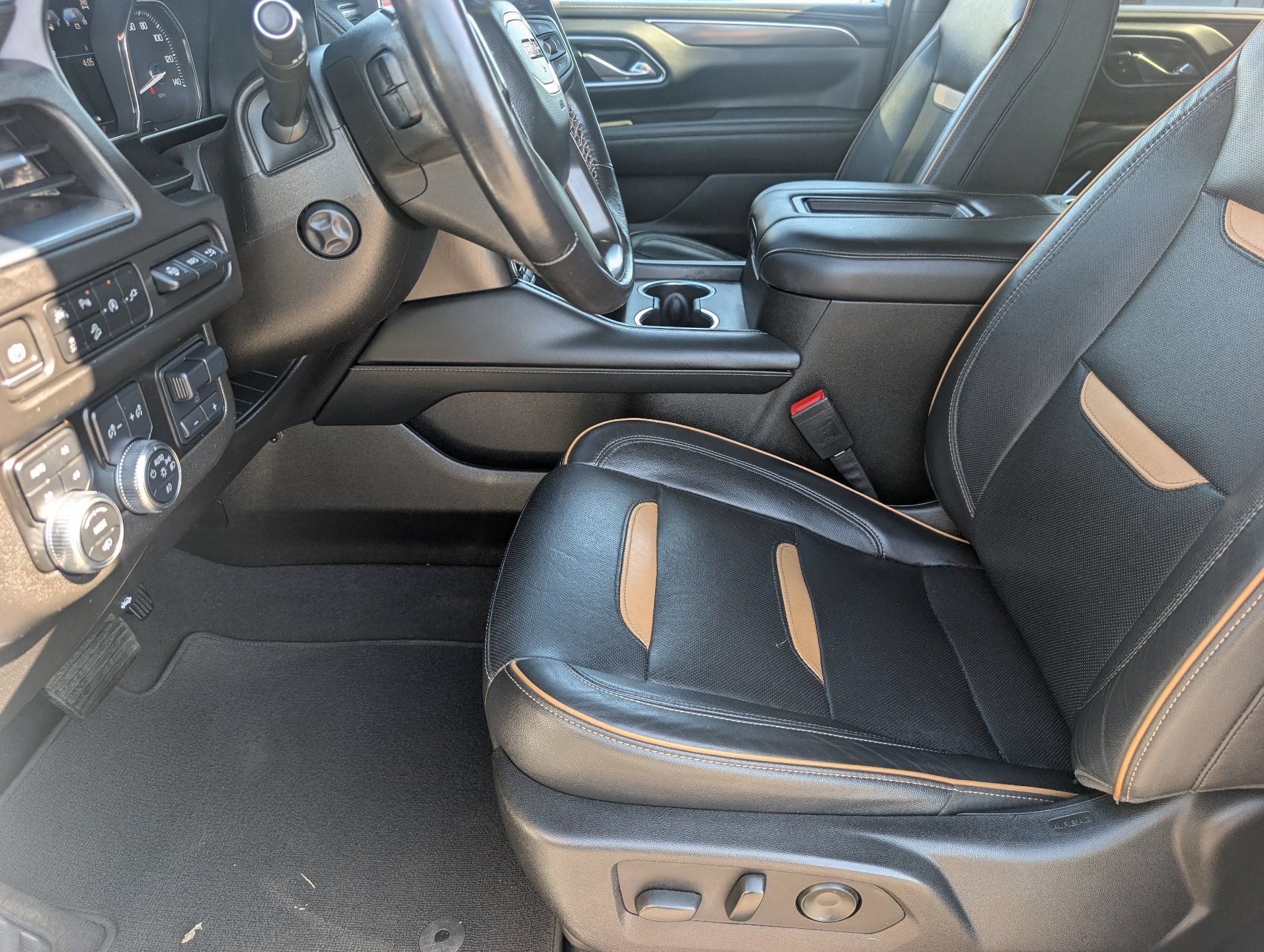 Certified 2021 GMC Yukon XL AT4 AWD/4WD image 18