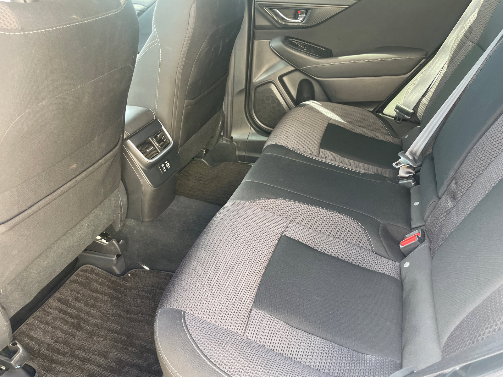 Used 2023 Subaru Outback Premium AWD/4WD image 23