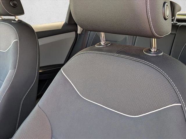 Used 2024 Volkswagen Taos SE image 13