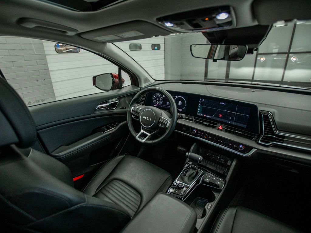 Used 2024 Kia Sportage SX image 16