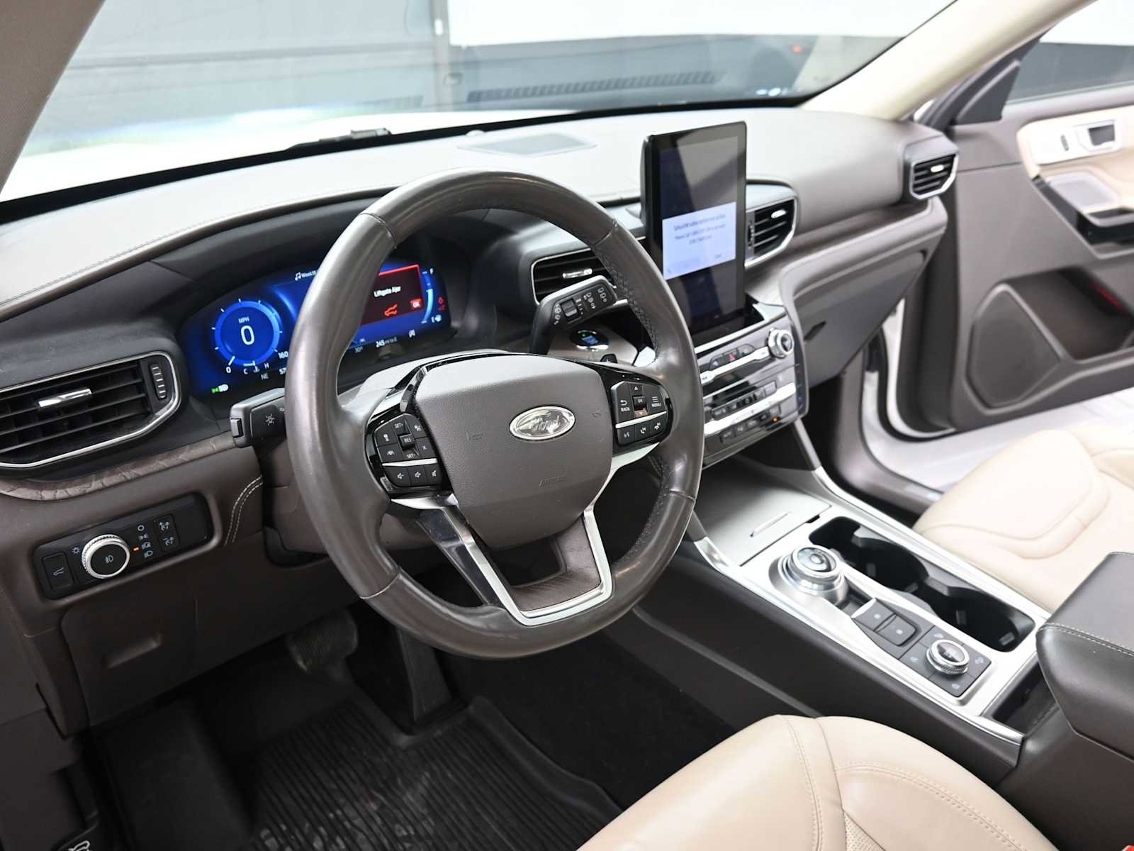 Used 2021 Ford Explorer Platinum w/ Equipment Group 601A image 10