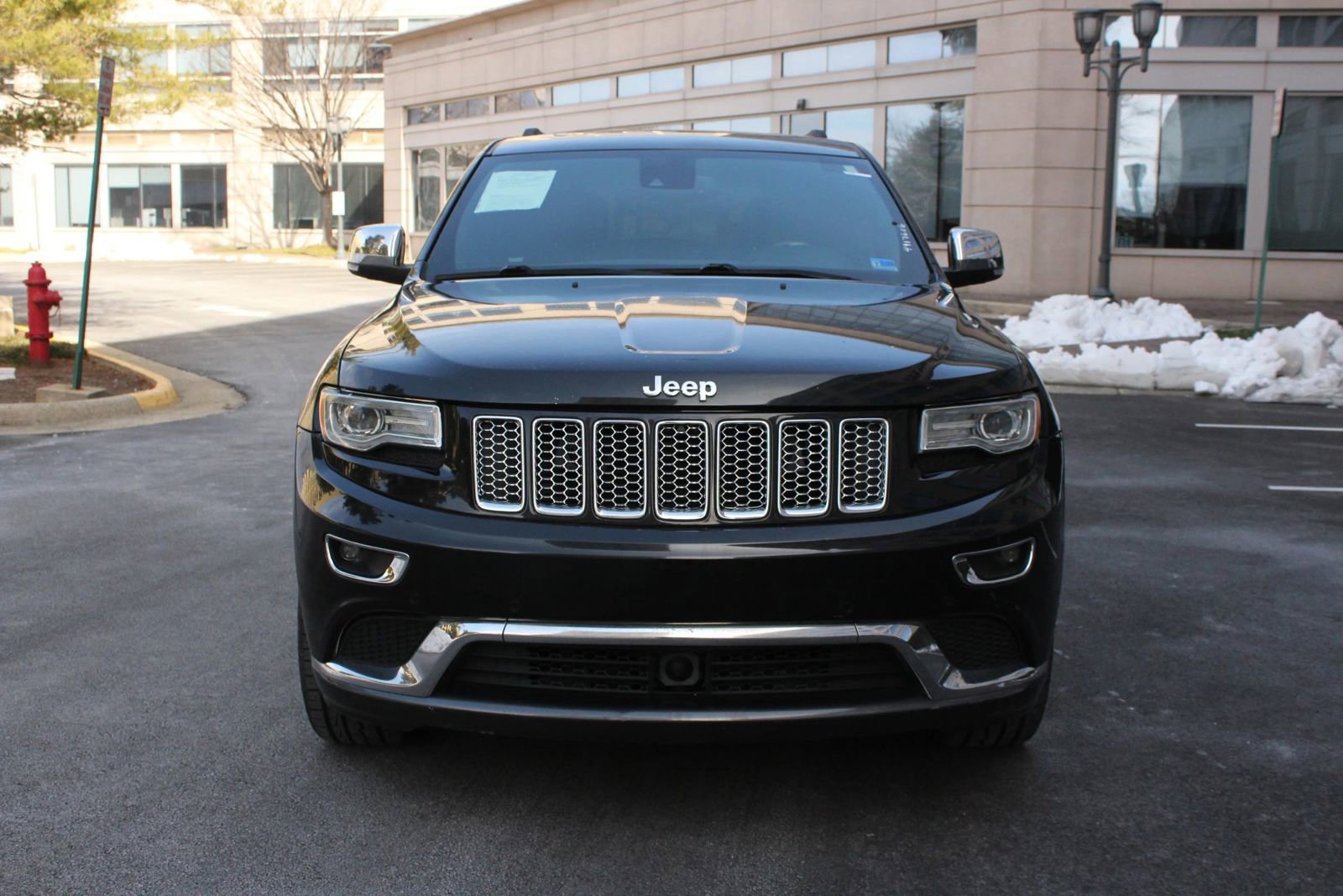 Used 2014 Jeep Grand Cherokee Summit image 3