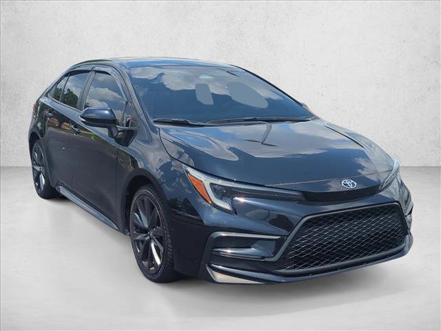 Used 2023 Toyota Corolla SE FWD image 3
