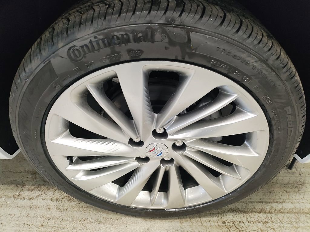 New 2026 Buick Envision Avenir image 4