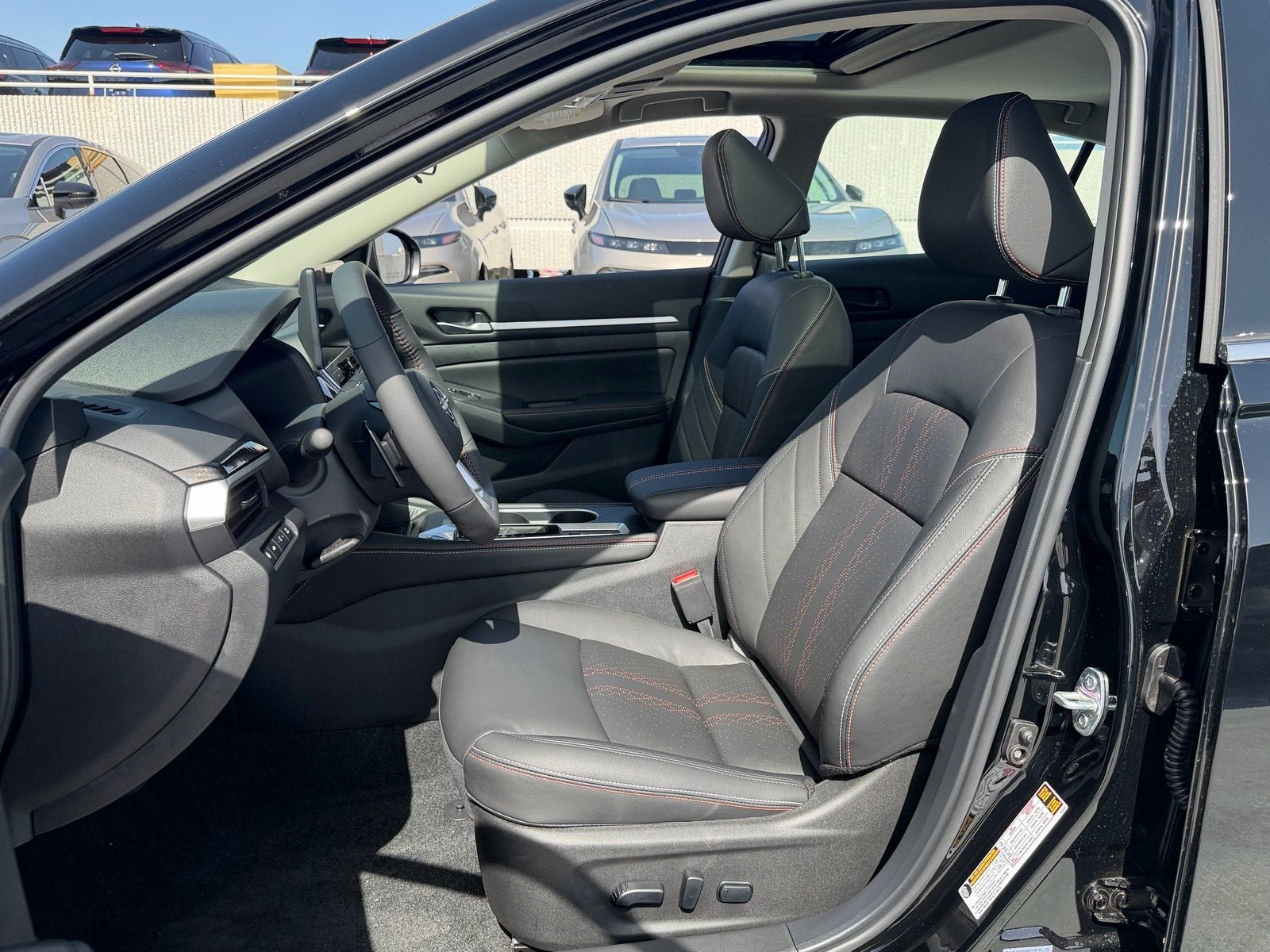 New 2026 Nissan Altima 2.5 SR w/ SR Premium Package FWD image 5