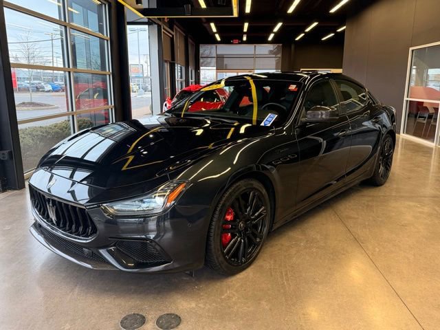 Used 2022 Maserati Ghibli Modena Q4 image 1