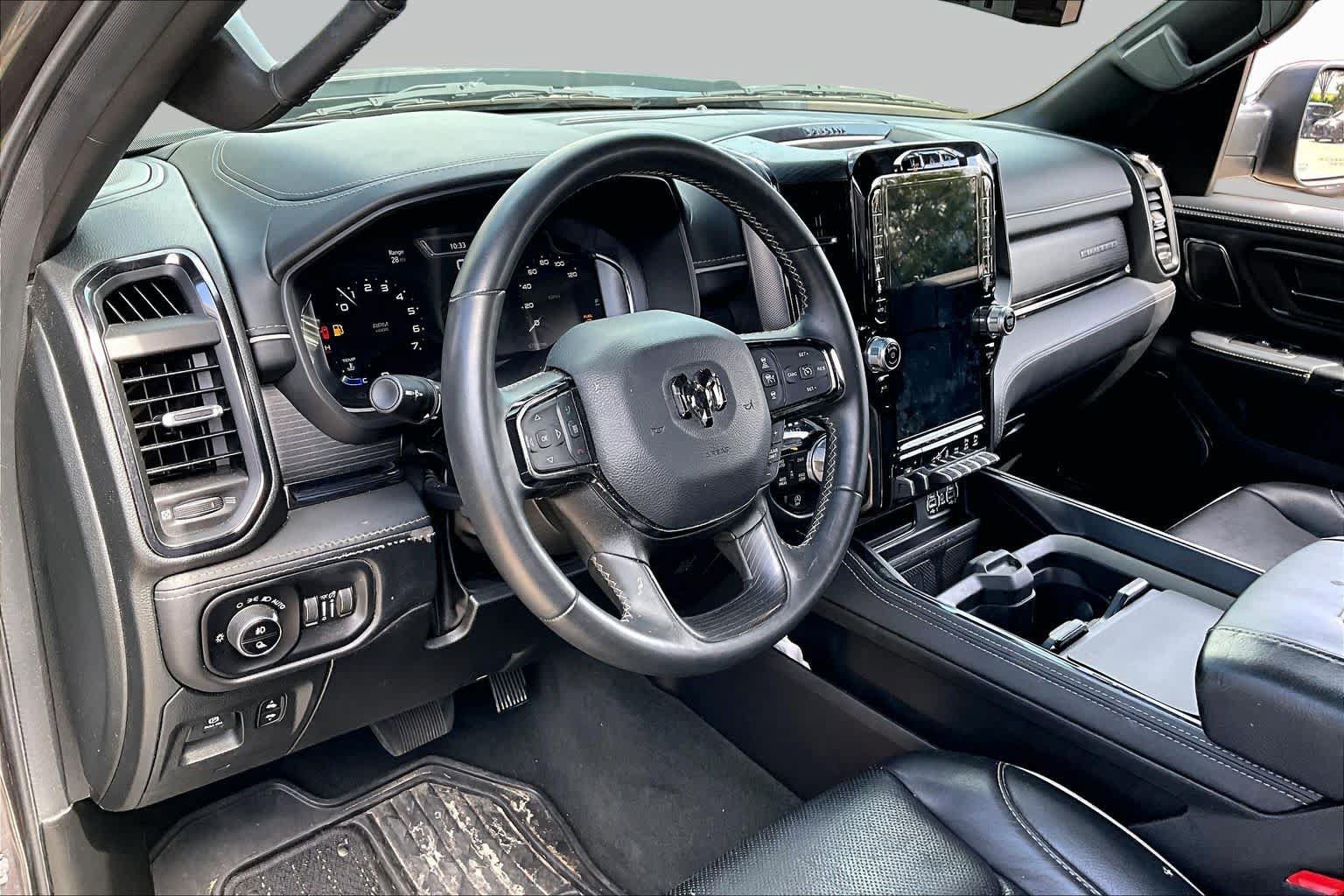 Used 2024 RAM 1500 Limited AWD/4WD image 16