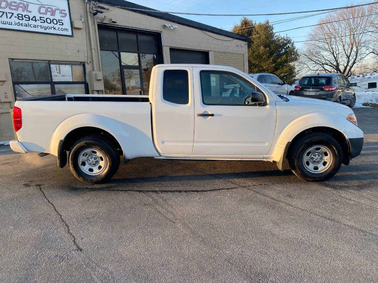 Used 2018 Nissan Frontier S image 2