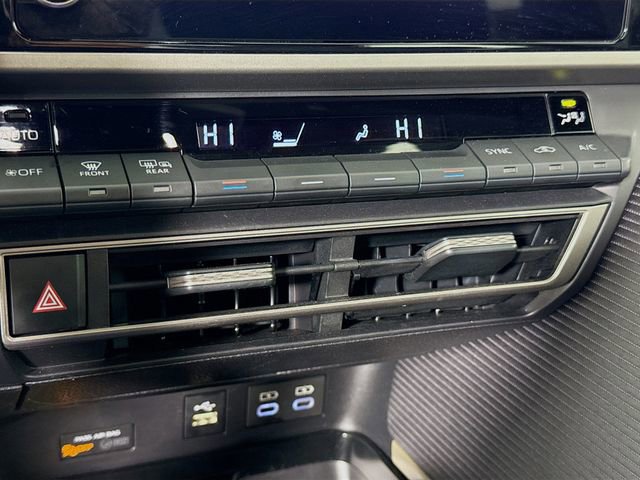 Certified 2025 Toyota Camry SE image 15