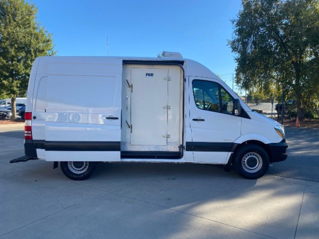 Used 2015 Freightliner Sprinter 2500 w/ Additional Battery Package image 11