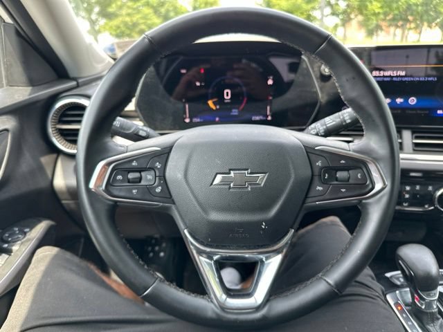 Used 2025 Chevrolet Trax ACTIV FWD image 38