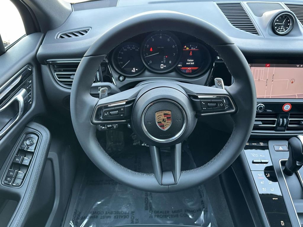 New 2026 Porsche Macan AWD/4WD image 17