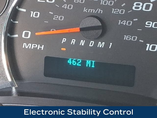Used 2026 Chevrolet Express 3500 w/ Driver Convenience Package RWD image 6