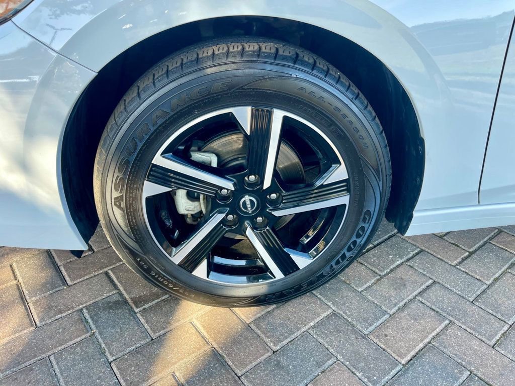 Used 2024 Nissan Sentra SV image 9