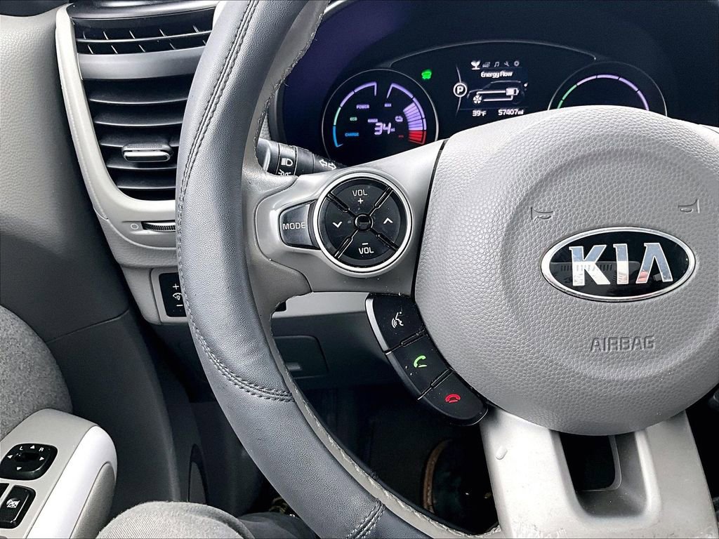 Used 2017 Kia Soul EV image 12