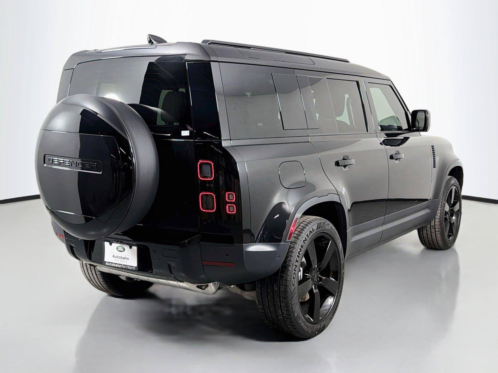 New 2026 Land Rover Defender 110 S AWD/4WD image 5