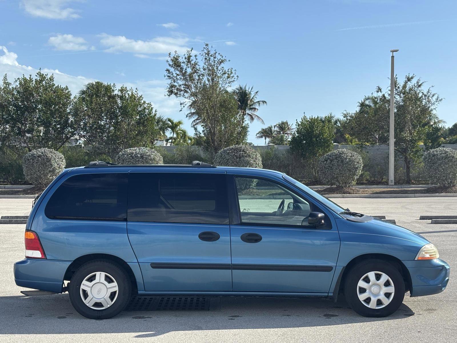 Used 2002 Ford Windstar LX image 5