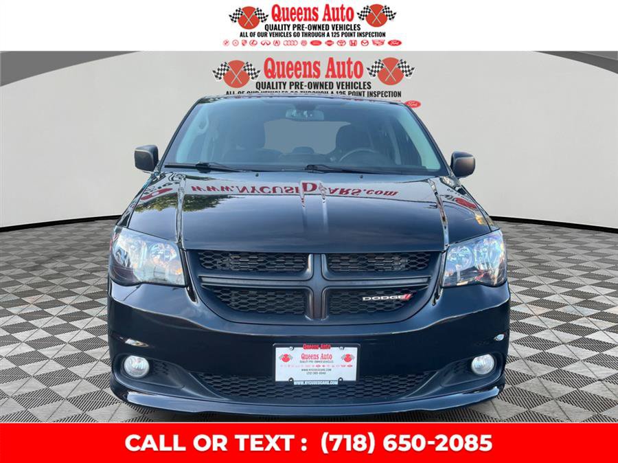 Used 2019 Dodge Grand Caravan SE FWD image 1