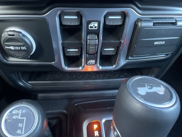 Used 2024 Jeep Wrangler Sahara w/ Technology Group image 29