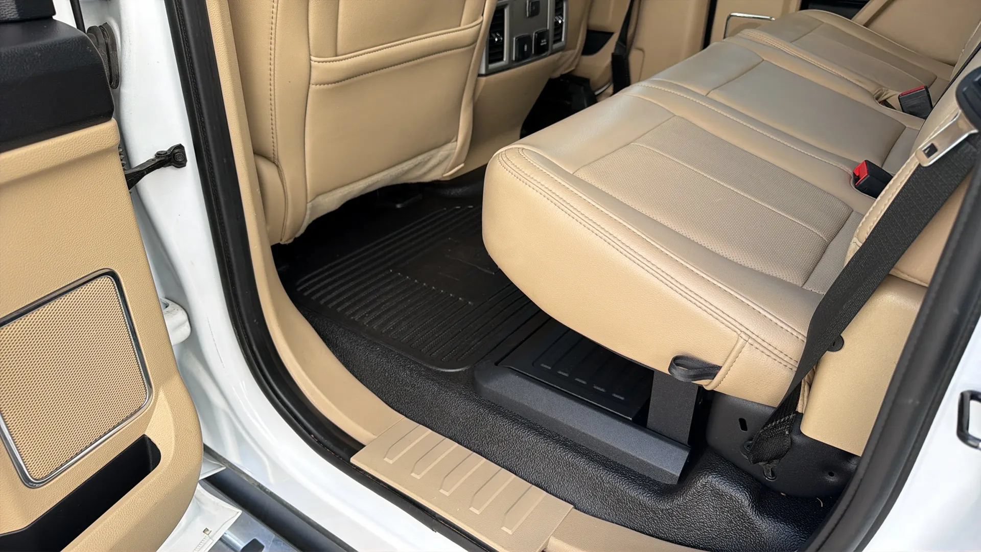 Used 2020 Ford F350 Lariat w/ Lariat Value Package AWD/4WD image 52