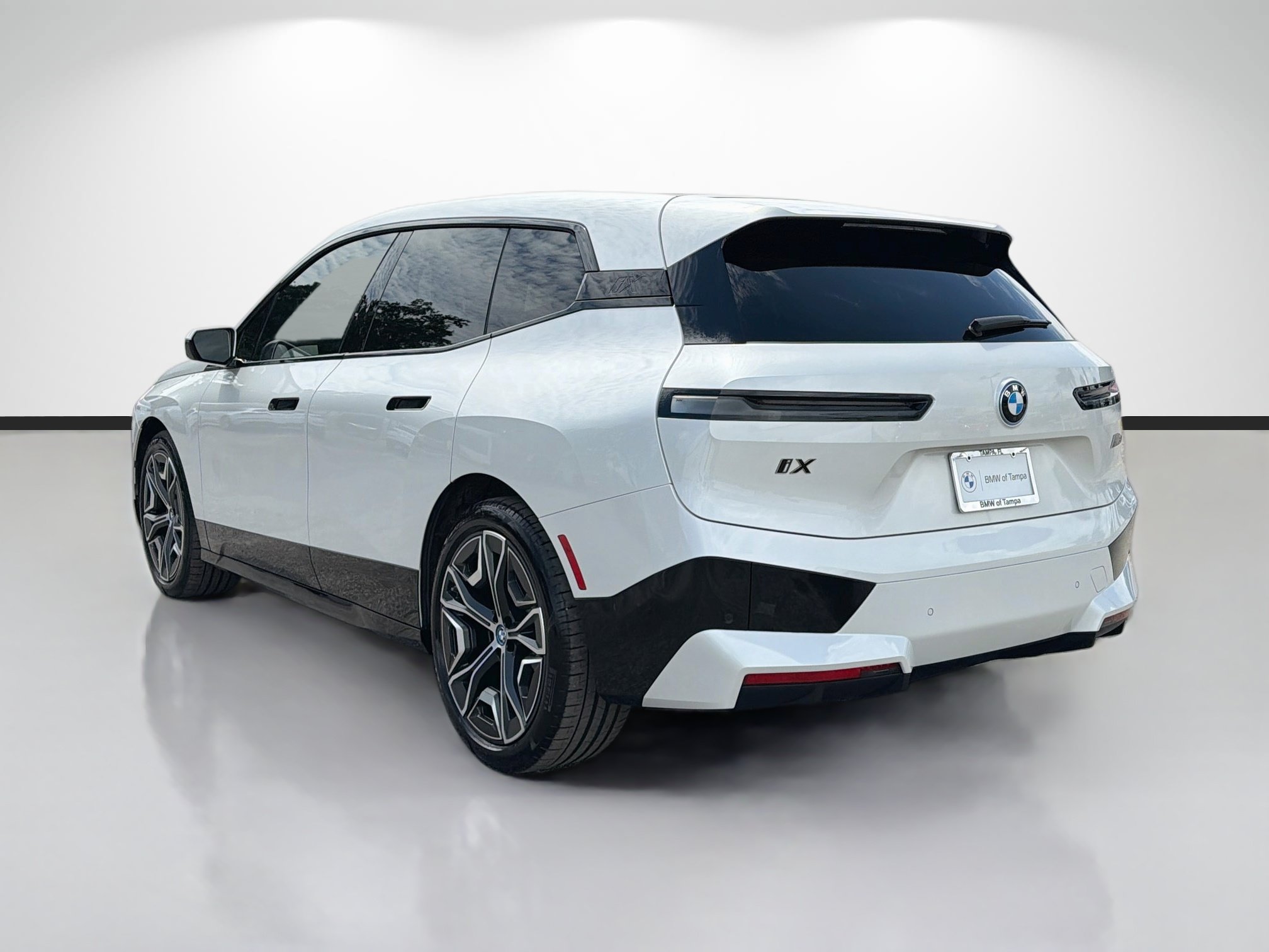Used 2025 BMW iX M60 AWD/4WD image 5
