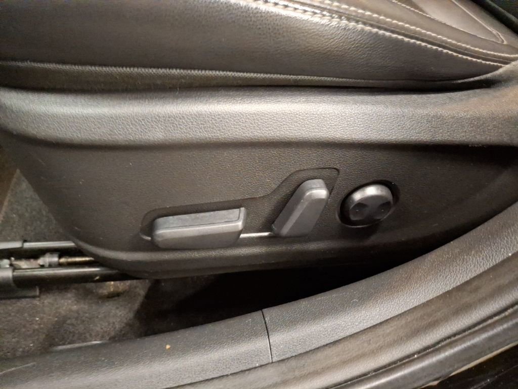 Used 2020 Hyundai Kona Limited image 17