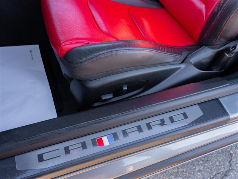 Used 2021 Chevrolet Camaro SS RWD image 16