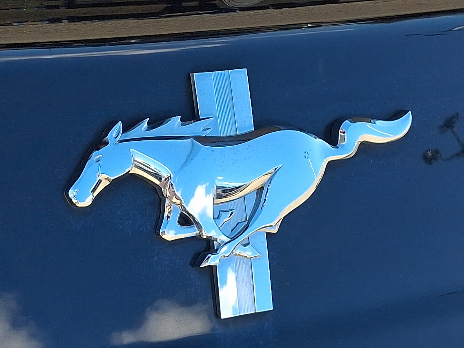 Used 2017 Ford Mustang Convertible image 28