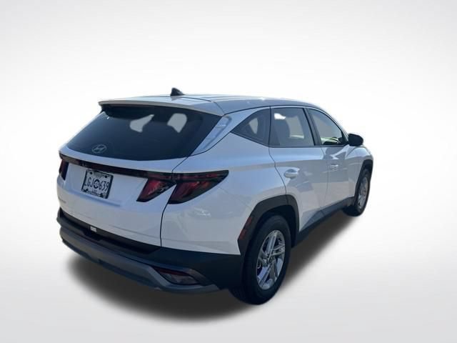 Used 2026 Hyundai Tucson SE FWD image 3